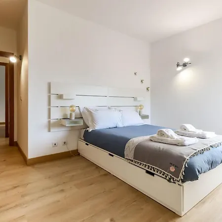Flor Do Mar - Spacious Apartment With Balcony Vila Praia de Ancora Exterior photo