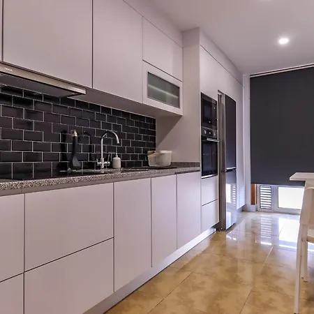 Flor Do Mar - Spacious Apartment With Balcony Vila Praia de Ancora Exterior photo